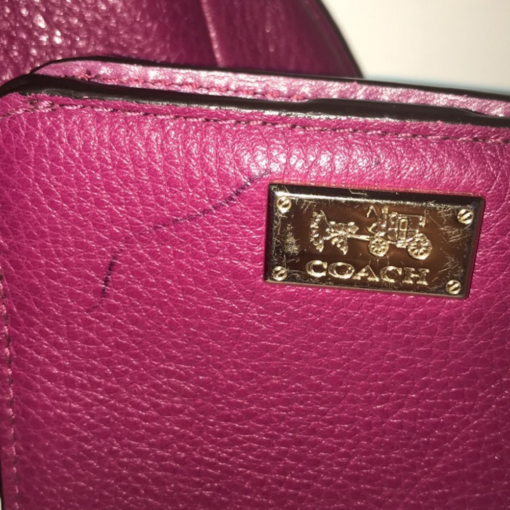 coach - Picture 2 of 5